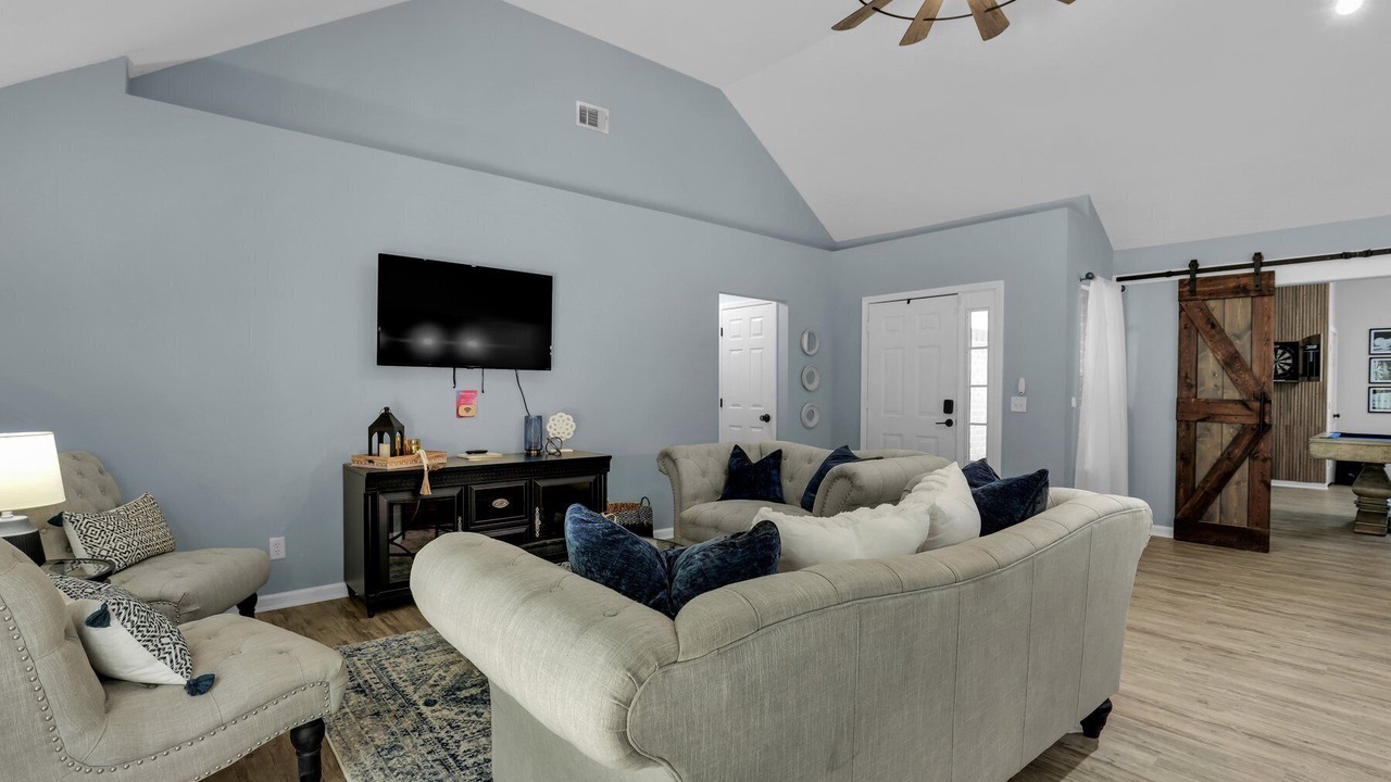 Photo of Livingroom in Pooler