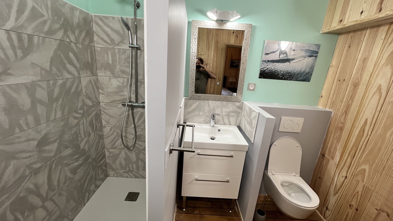 Photo of Bathroom in Saint-Julien-en-Born
