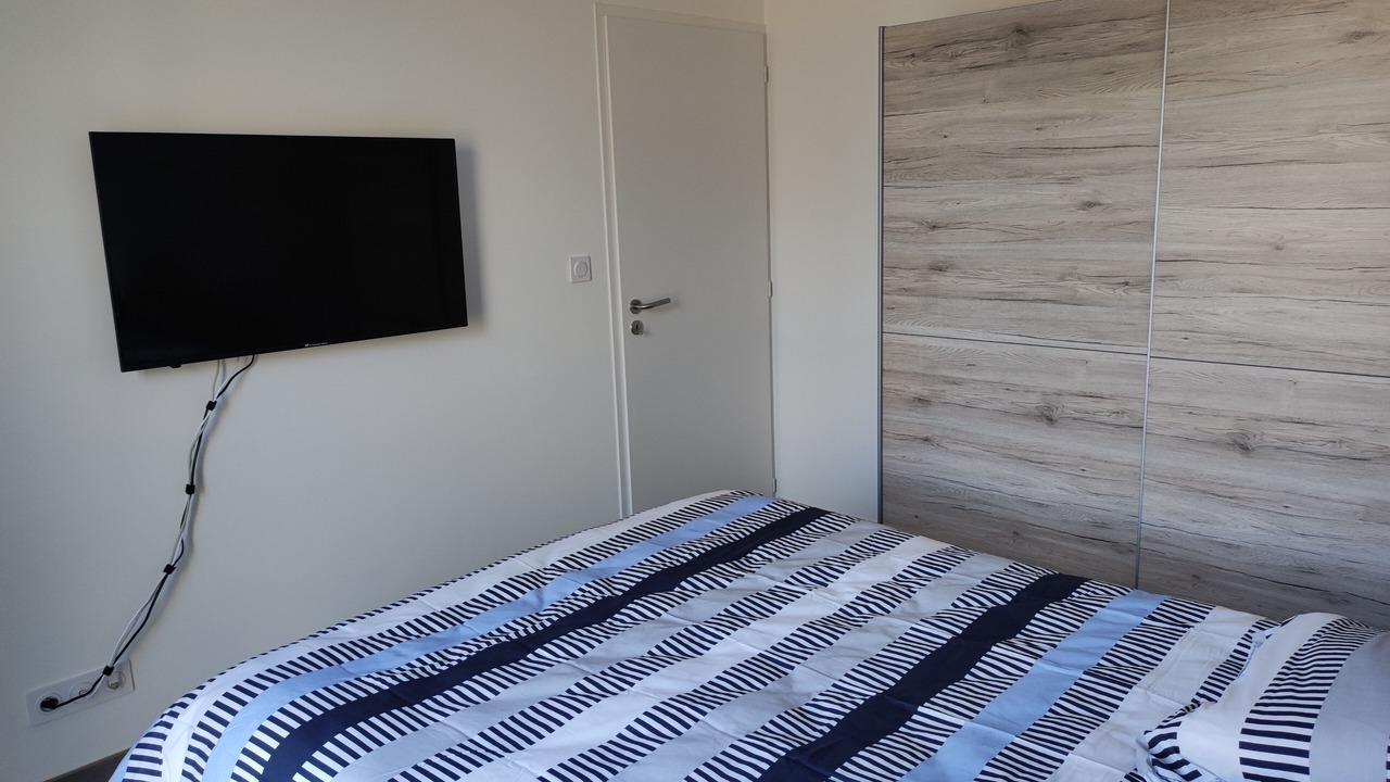 Photo of Bedroom in Angles