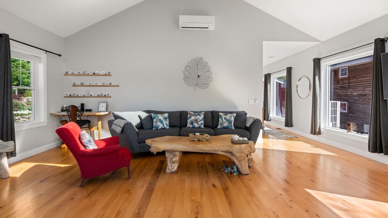 Photo of Others in Uxbridge