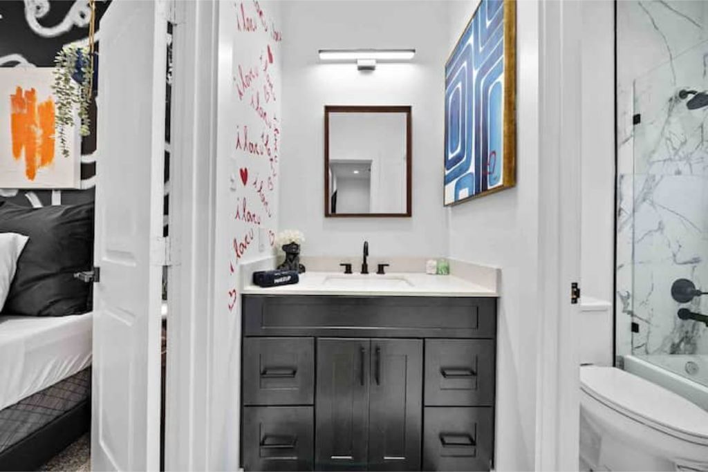 Photo of Bathroom in OST - South Union
