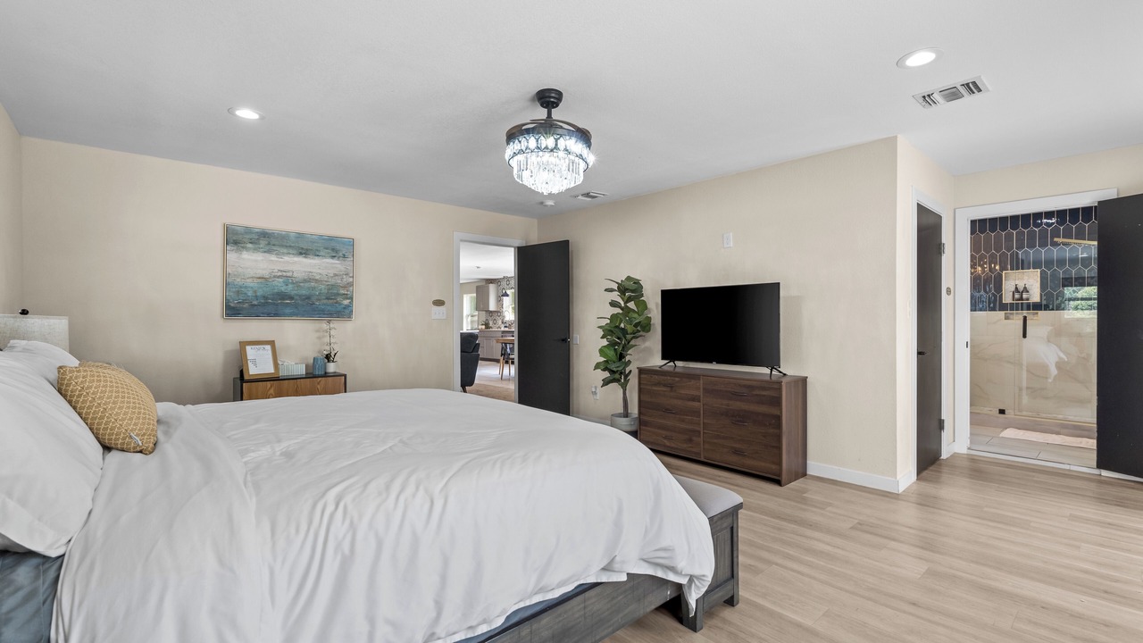 Photo of Bedroom in Azle