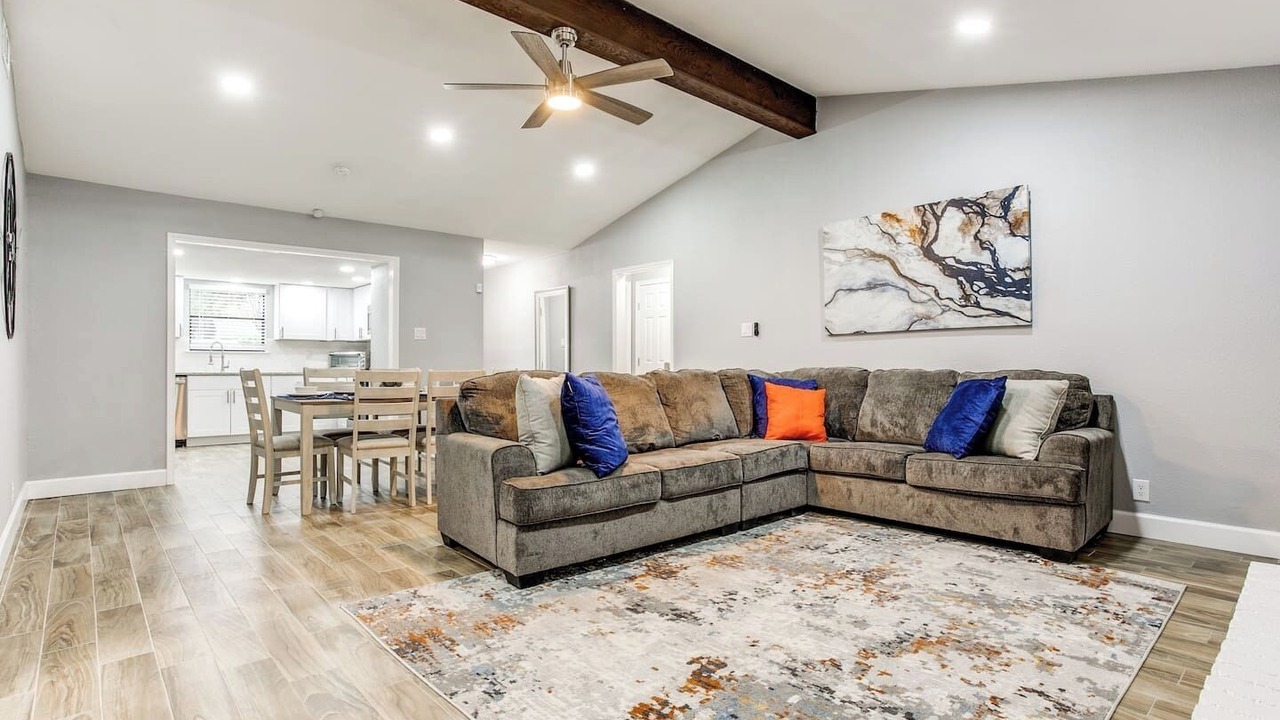 Photo of Bedroom in North San Antonio - SAT