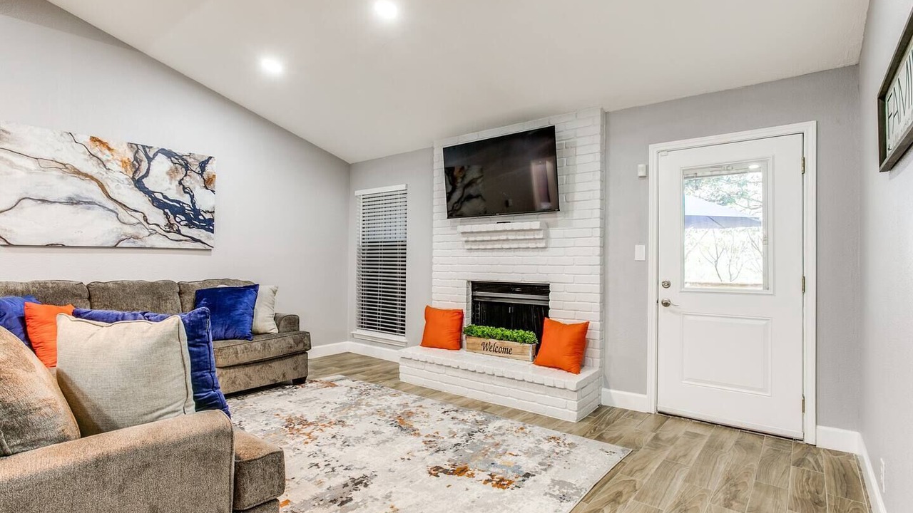 Photo of Livingroom in North San Antonio - SAT