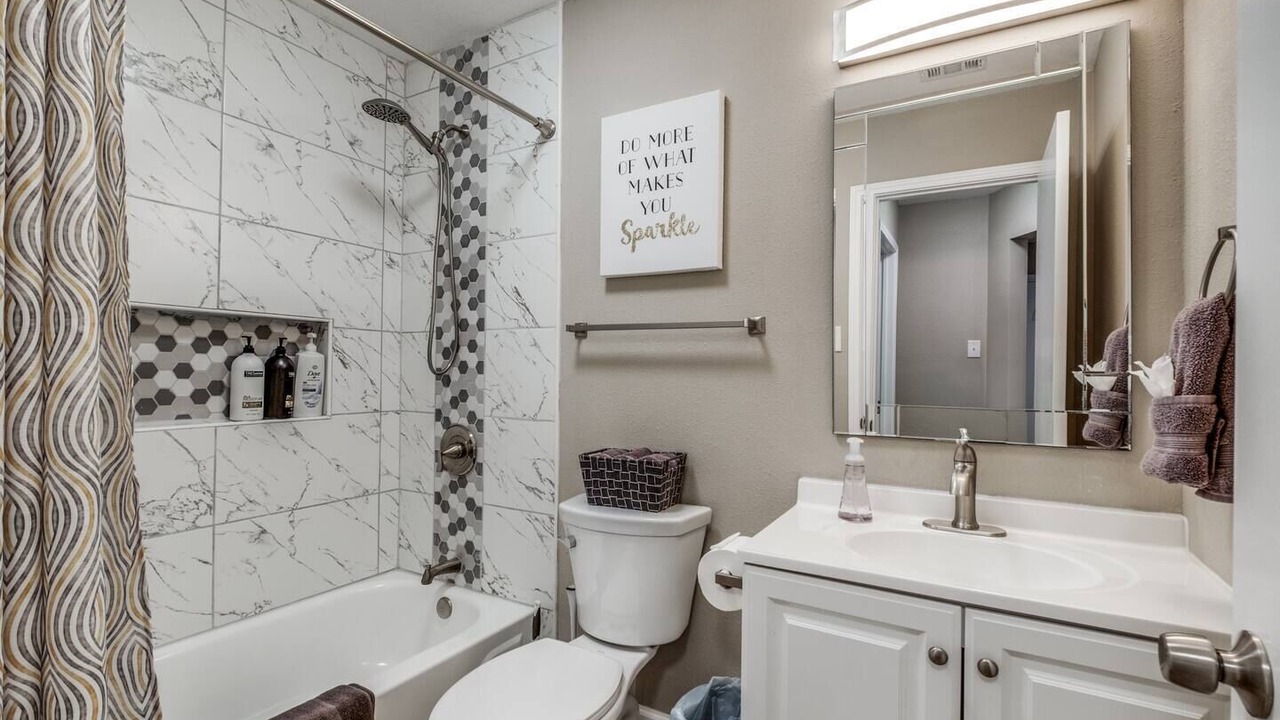 Photo of Bathroom in Woodridge