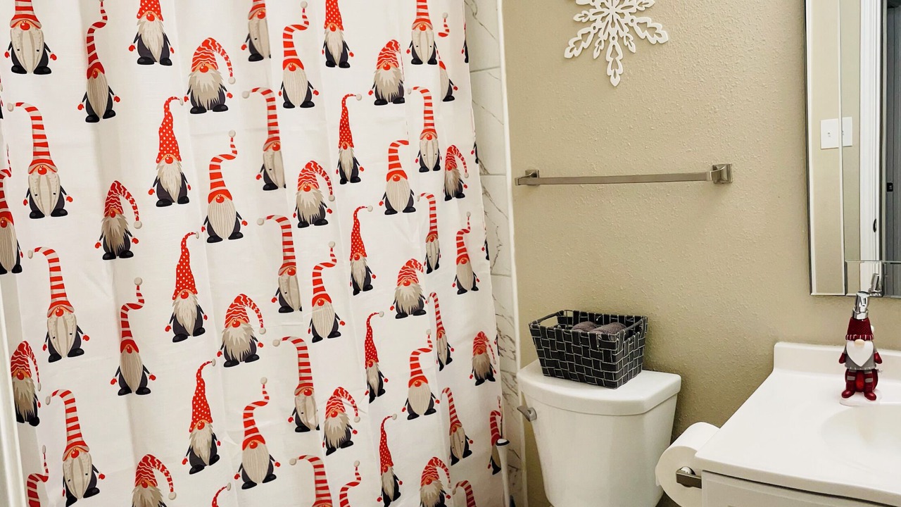 Photo of Bathroom in Woodridge