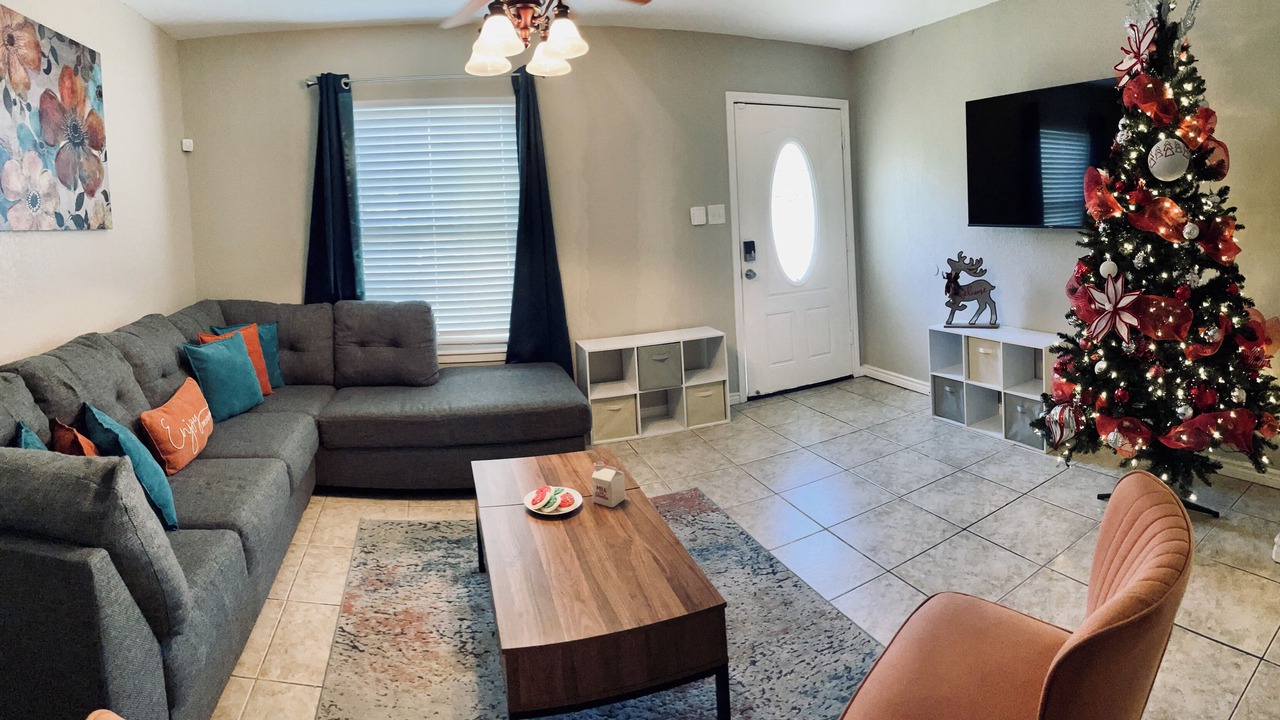 Photo of Livingroom in West San Antonio