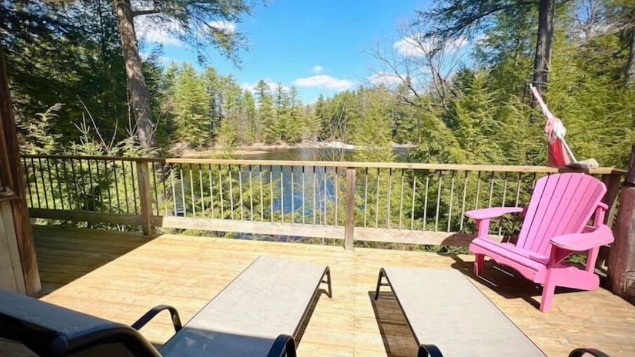 Photo of Patio Balcony in Kinmount