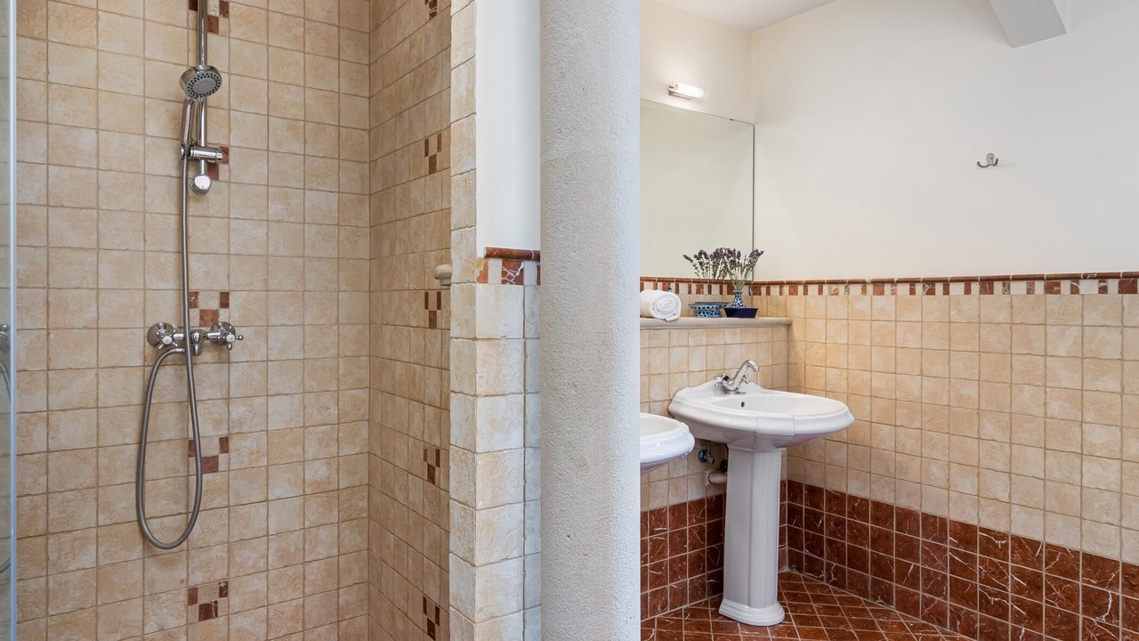 Photo of Bathroom in Teia