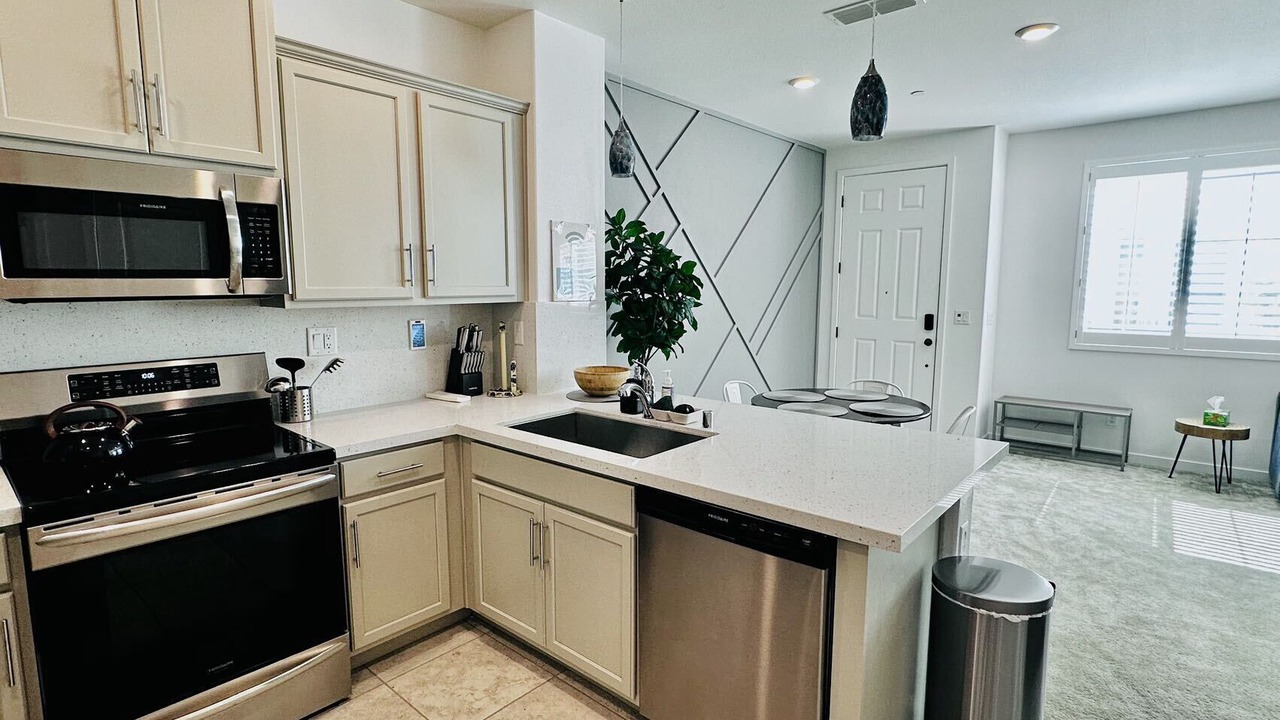Photo of Kitchen in Natomas Creek