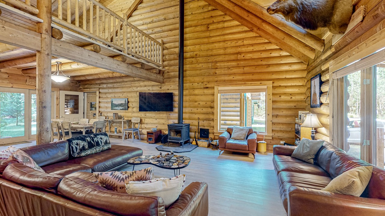 Photo of Livingroom in Tillamook