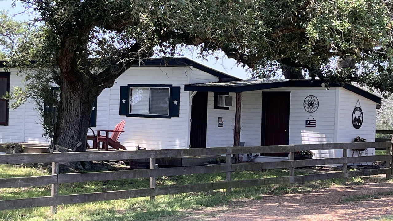Photo of Outdoor in Flatonia