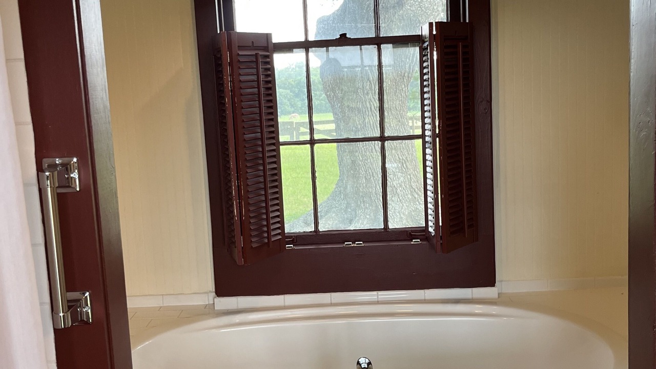 Photo of Bathroom in Flatonia