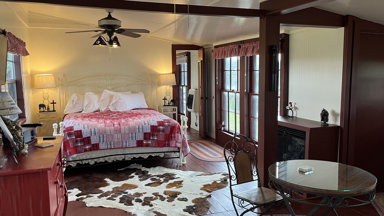 Photo of Bedroom in Flatonia