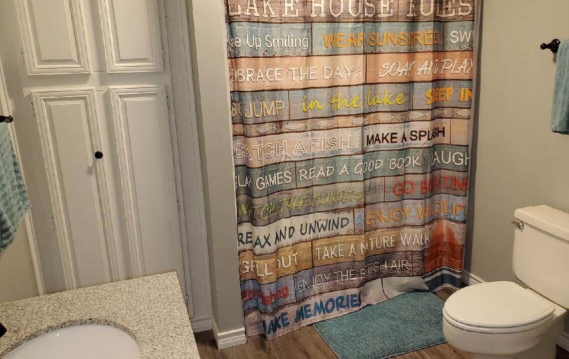 Photo of Bathroom in Linn Creek