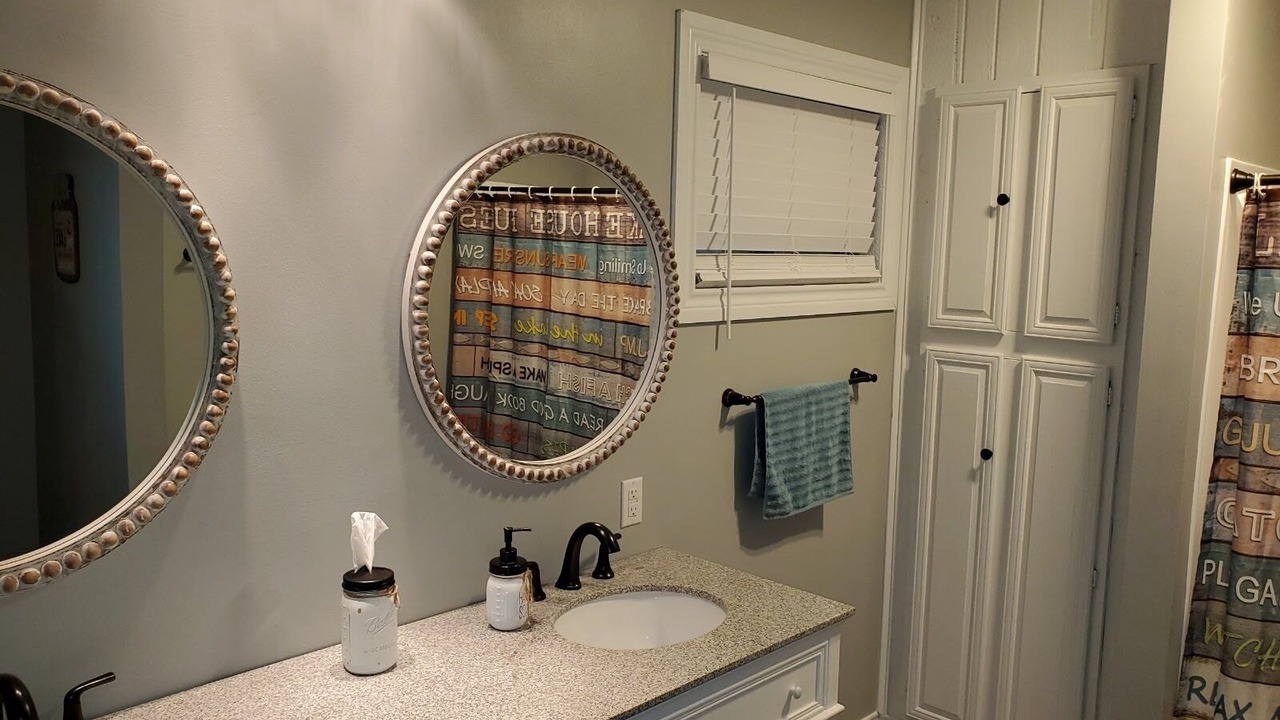 Photo of Bathroom in Linn Creek