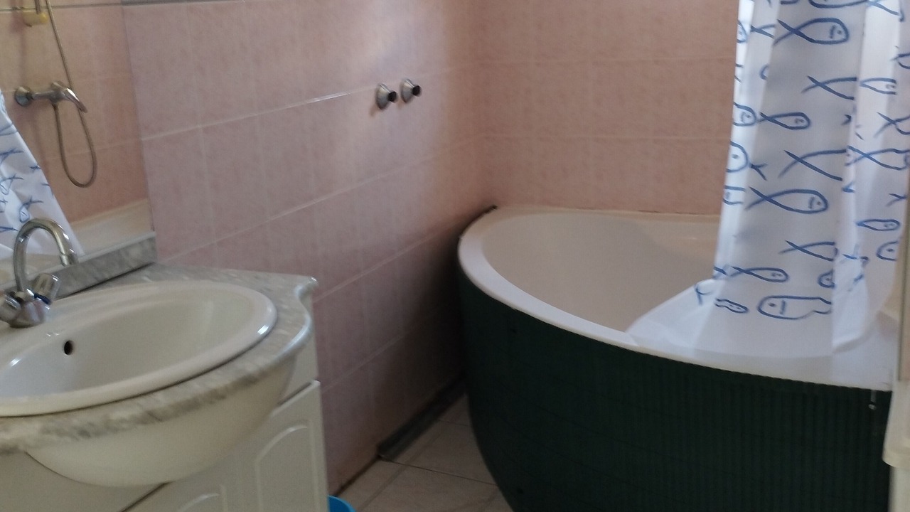 Photo of Bathroom in Montreuil-sur-Maine