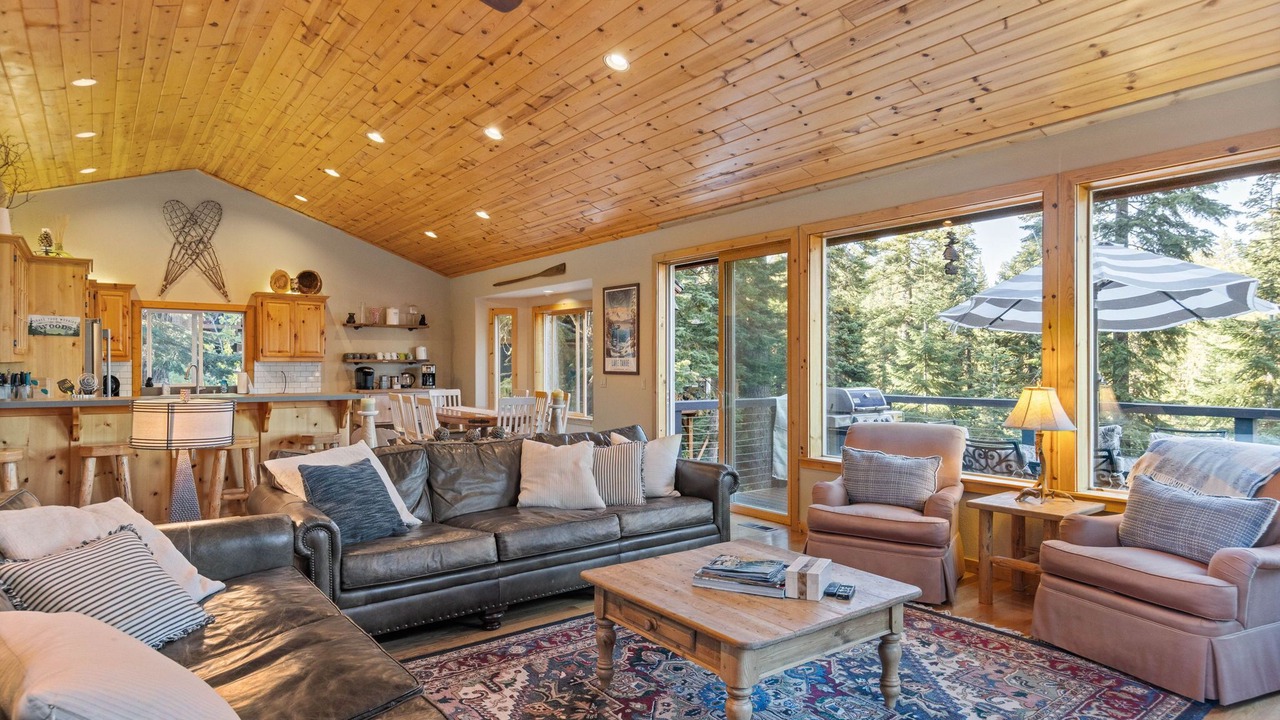Photo of Livingroom in Ridgewood
