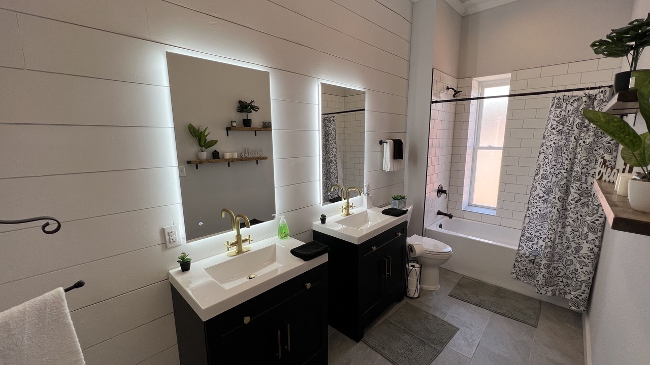 Photo of Bathroom in St. Louis