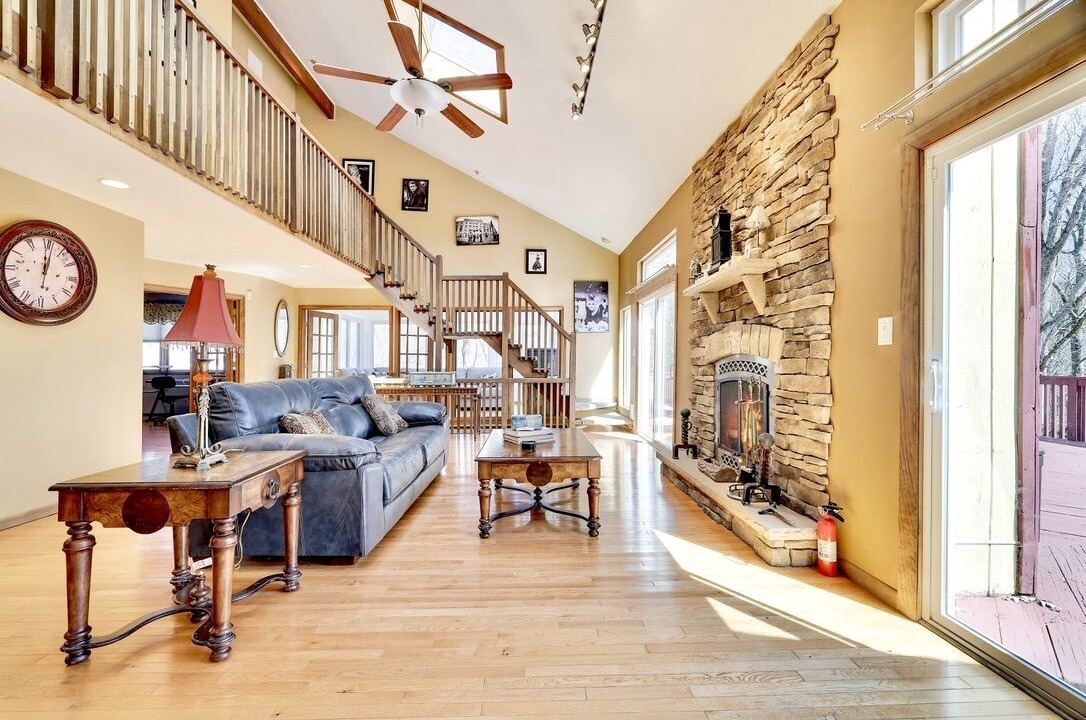 Photo of Livingroom in Bushkill