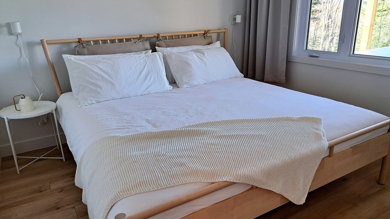 Photo of Bedroom in Petite-Riviere-Saint-Francois