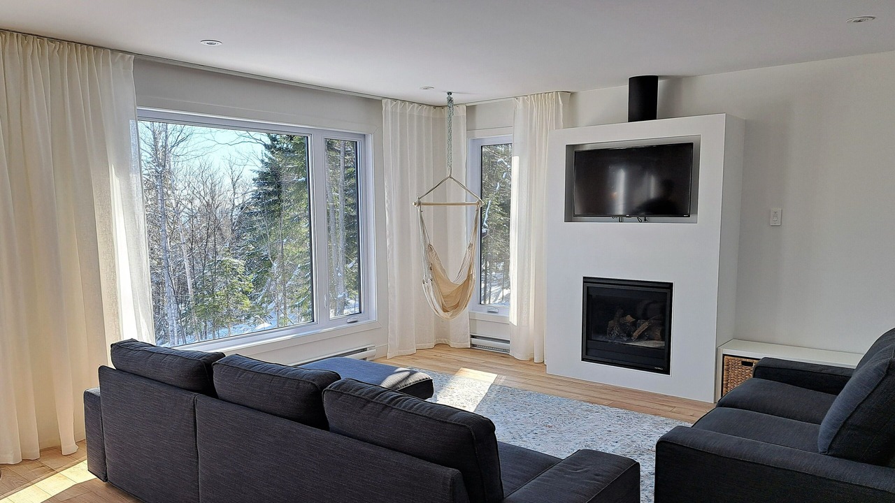 Photo of Livingroom in Petite-Riviere-Saint-Francois