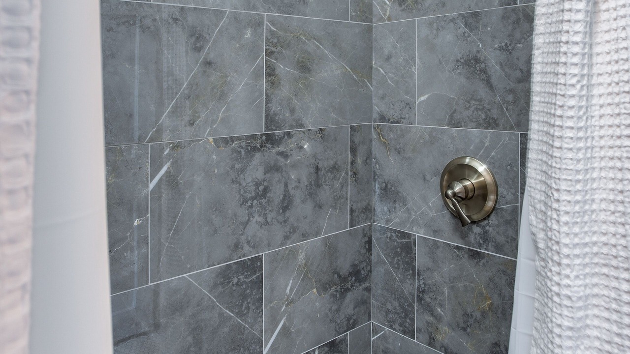 Photo of Bathroom in East Avenue