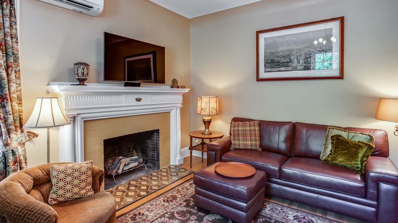 Photo of Livingroom in East Avenue