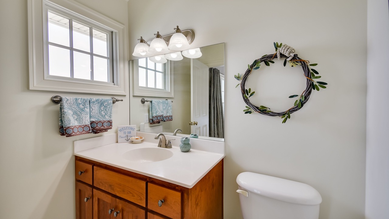 Photo of Bathroom in White Stone