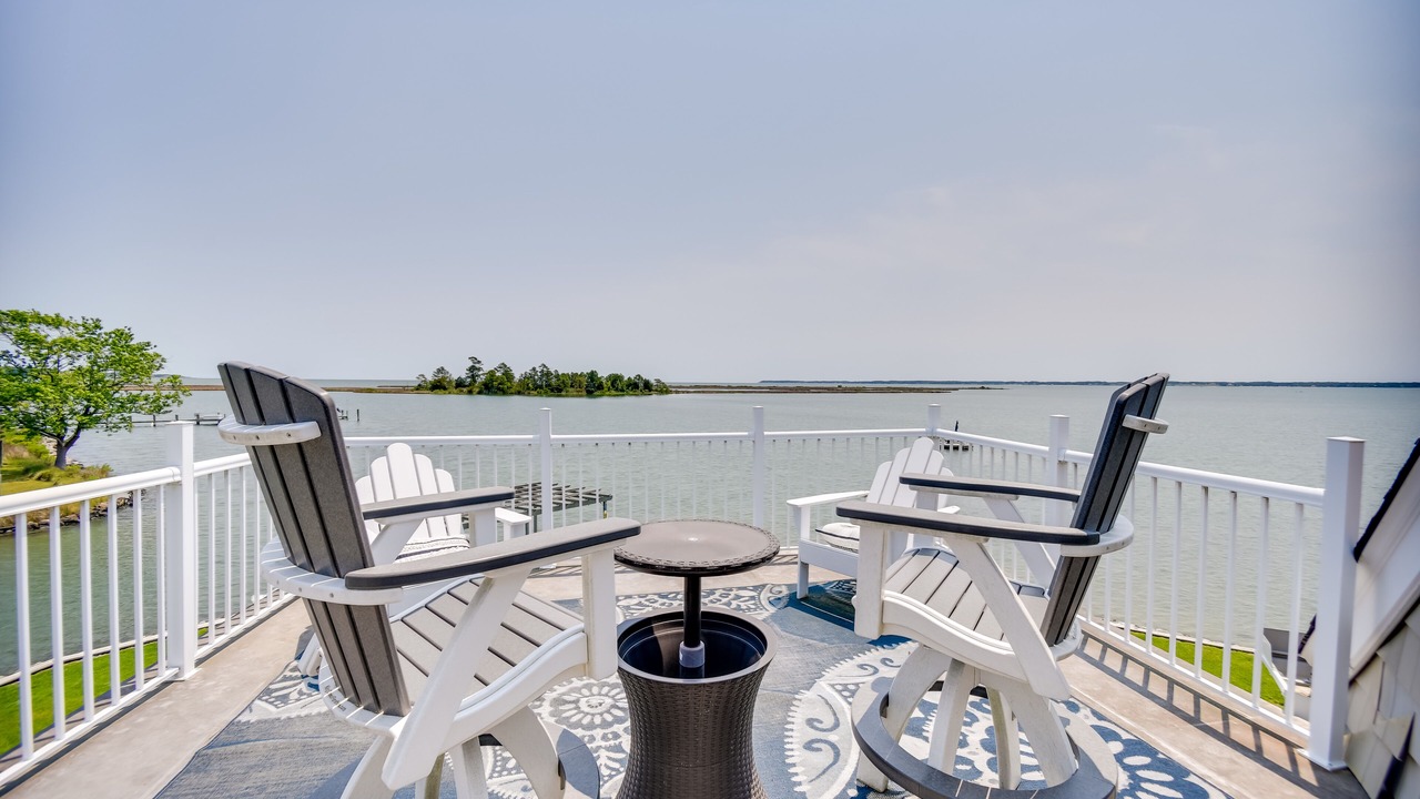 Photo of Others in White Stone