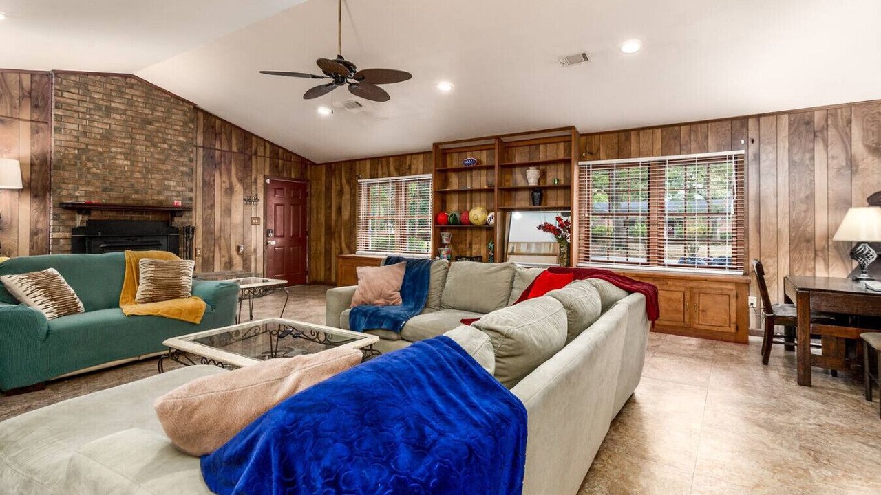 Photo of Livingroom in Pine Bluff