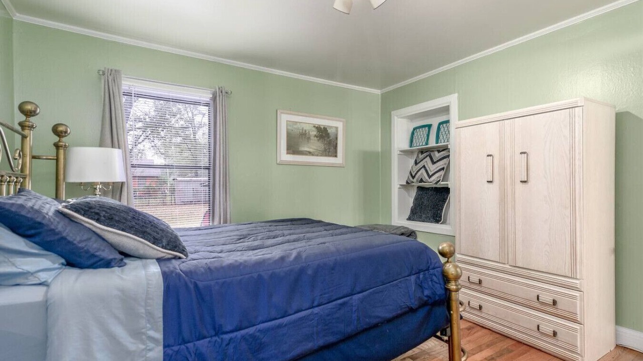 Photo of Bedroom in Pine Bluff