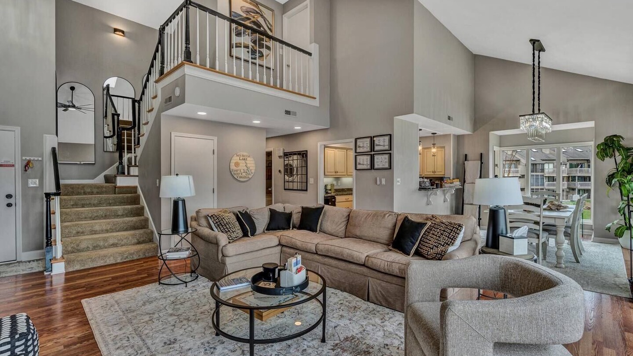 Photo of Livingroom in North Shore