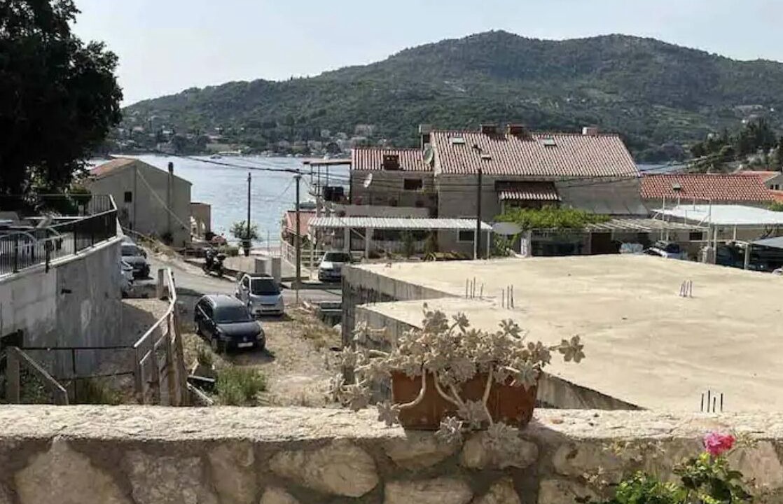 Photo of Others in Zaton