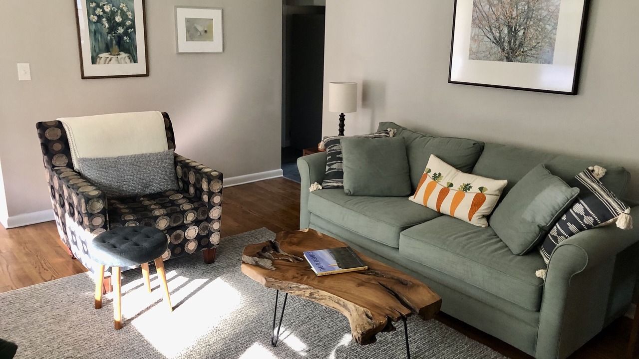 Photo of Livingroom in Lenox