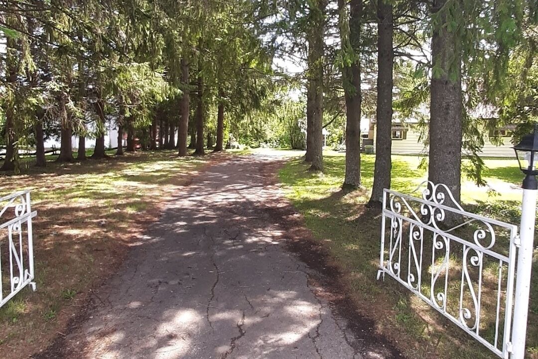 Photo of Outdoor in Saint-Etienne-de-Lauzon