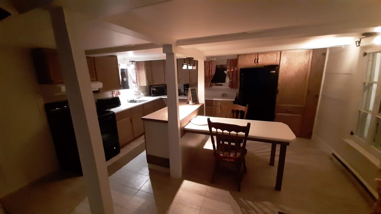 Photo of Kitchen in Saint-Etienne-de-Lauzon