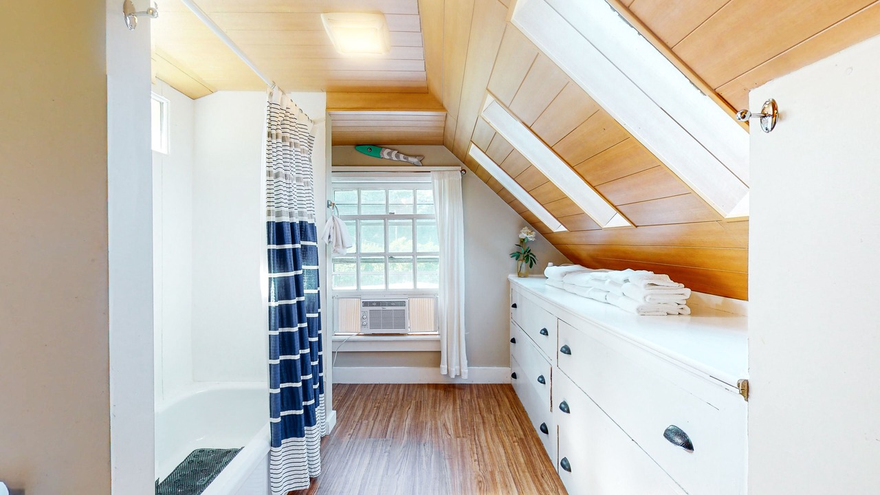 Photo of Bathroom in Manchester-by-the-Sea