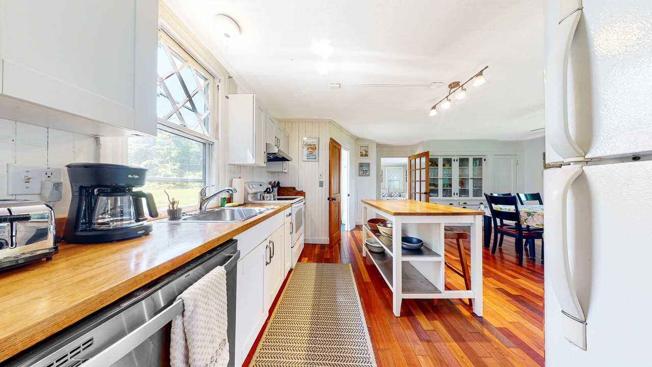 Photo of Kitchen in Manchester-by-the-Sea