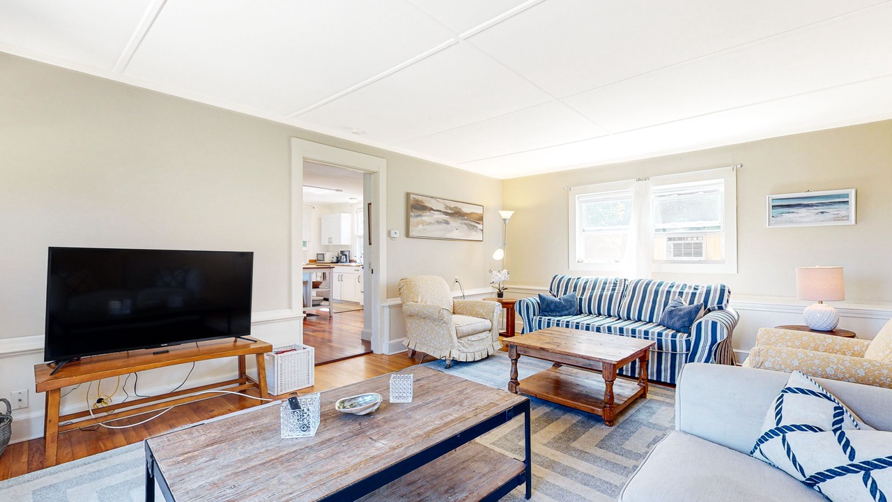 Photo of Livingroom in Manchester-by-the-Sea