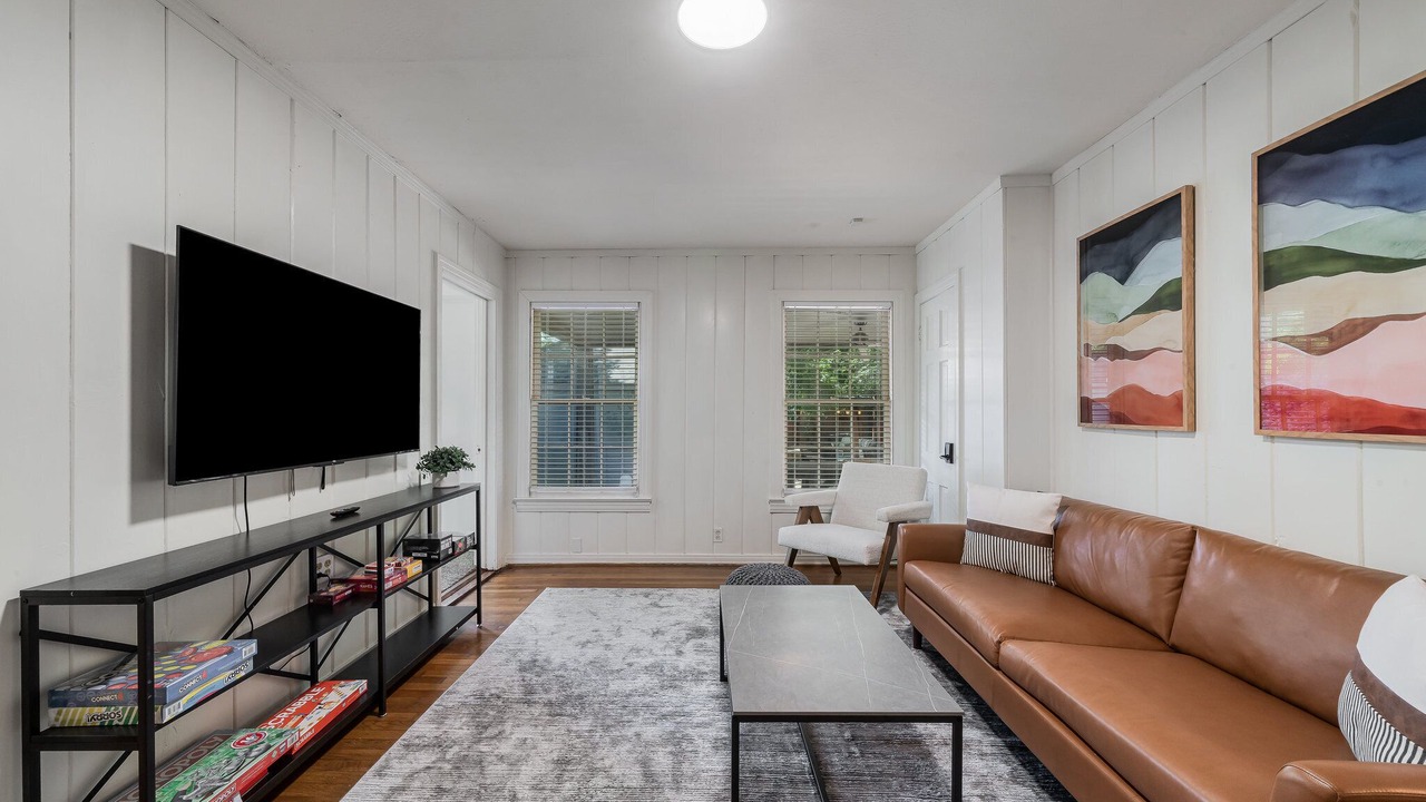Photo of Livingroom in Oak Cliff