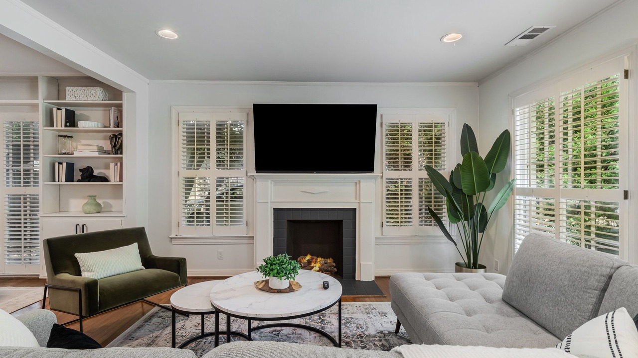 Photo of Livingroom in Oak Cliff
