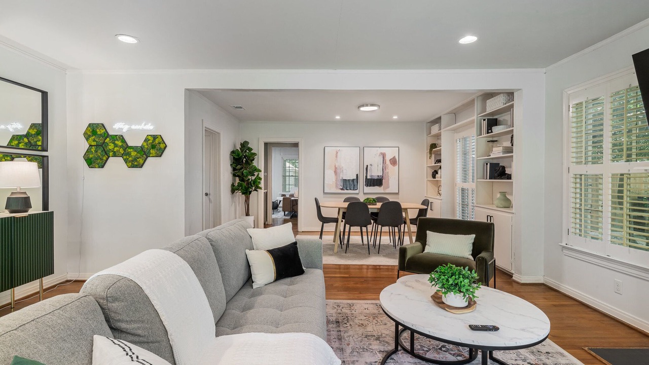 Photo of Livingroom in Oak Cliff