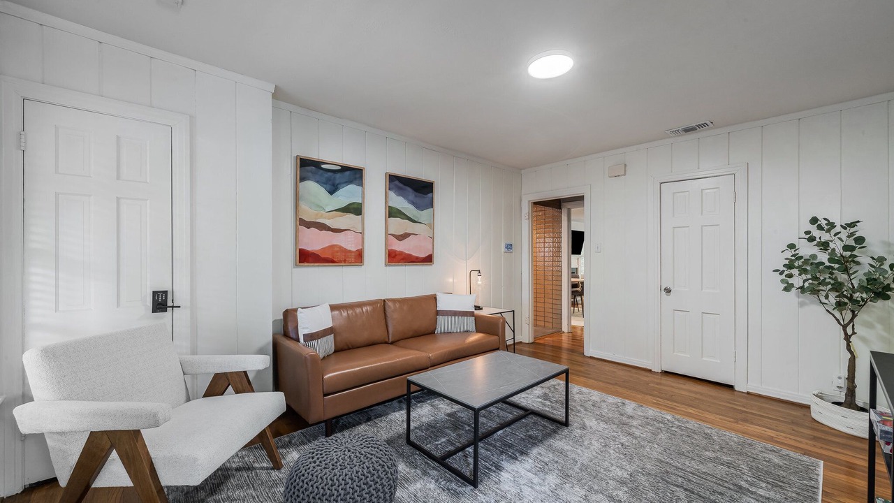 Photo of Livingroom in Oak Cliff