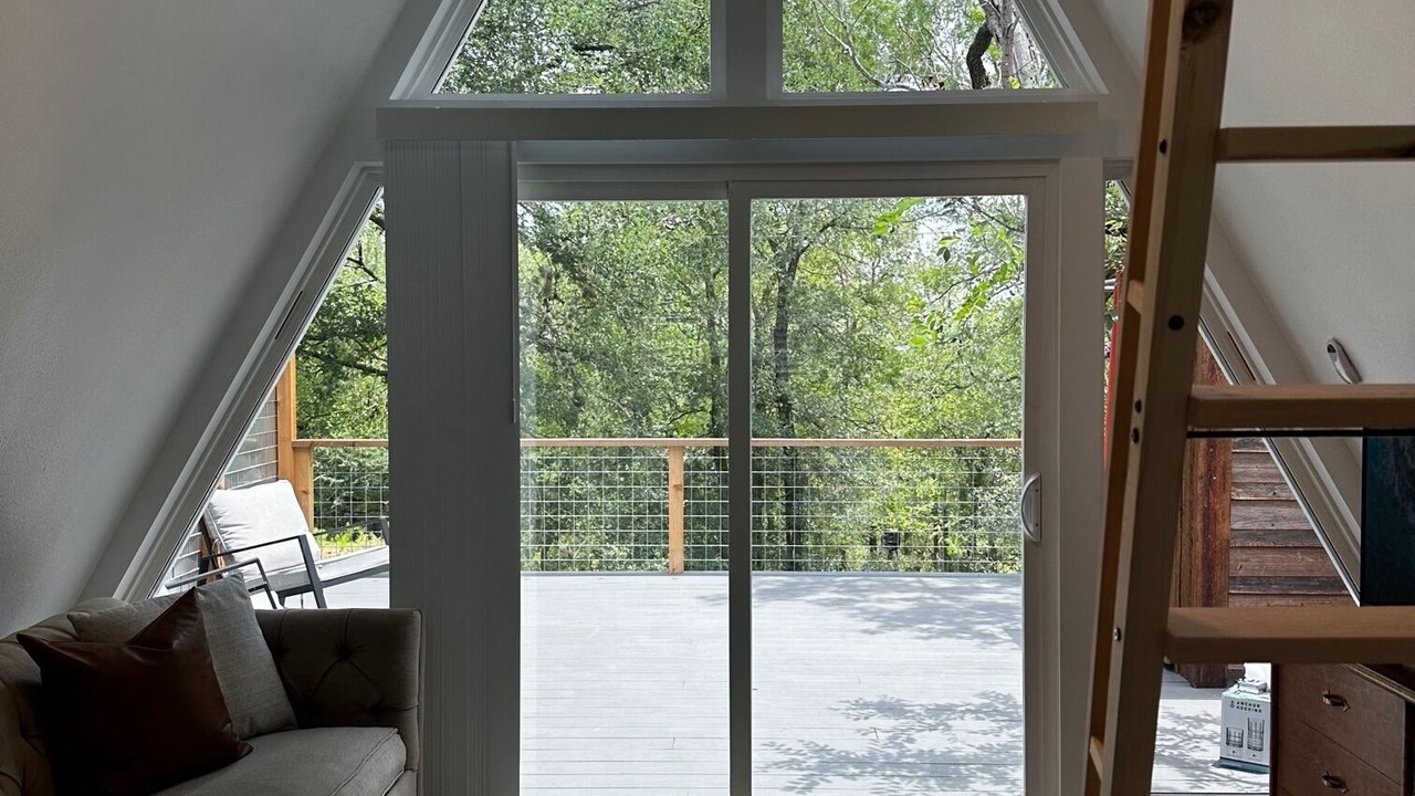 Photo of Livingroom in Lockhart
