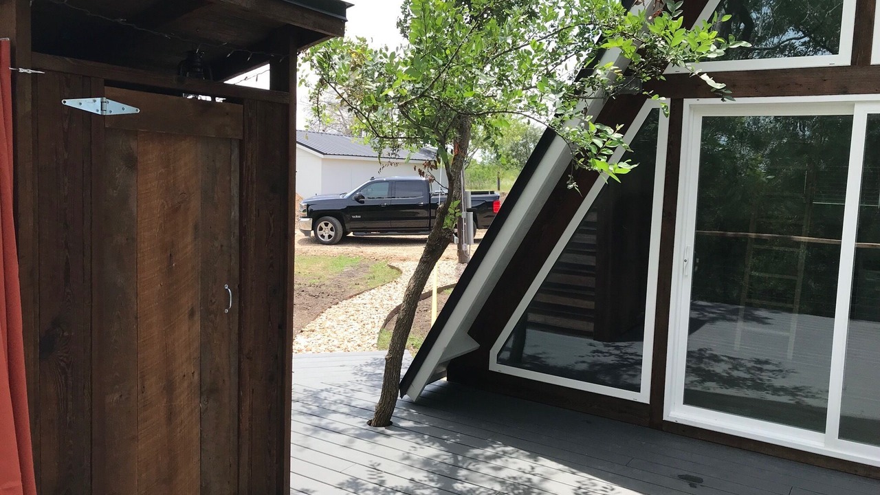 Photo of Outdoor in Lockhart