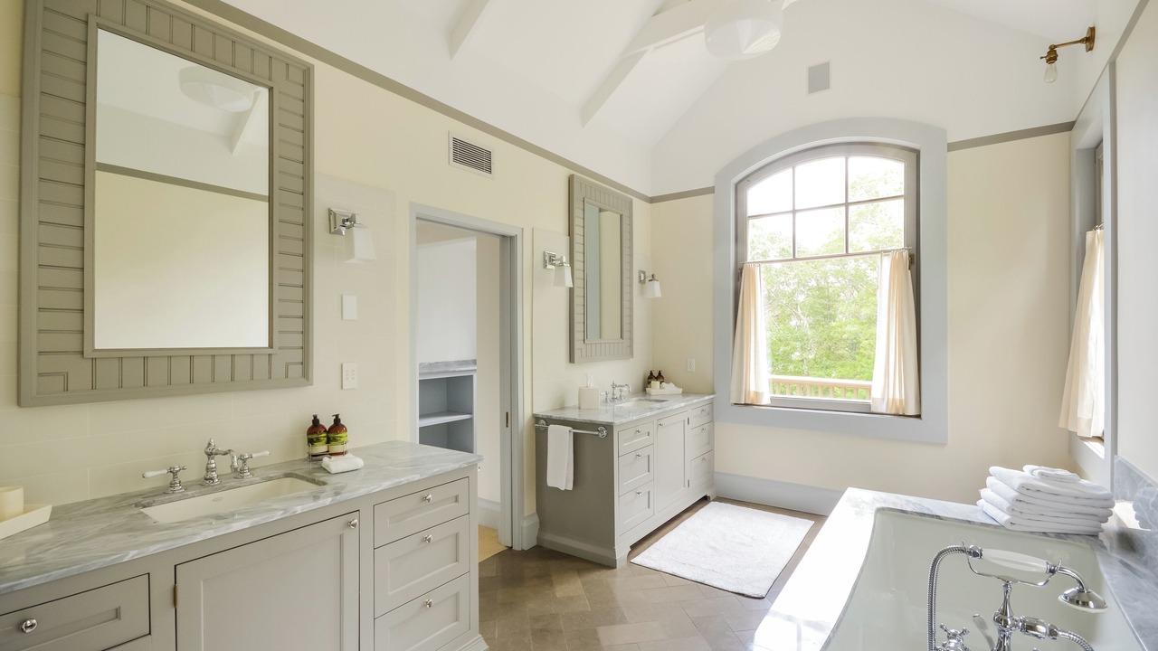 Photo of Bathroom in Mashpee Neck