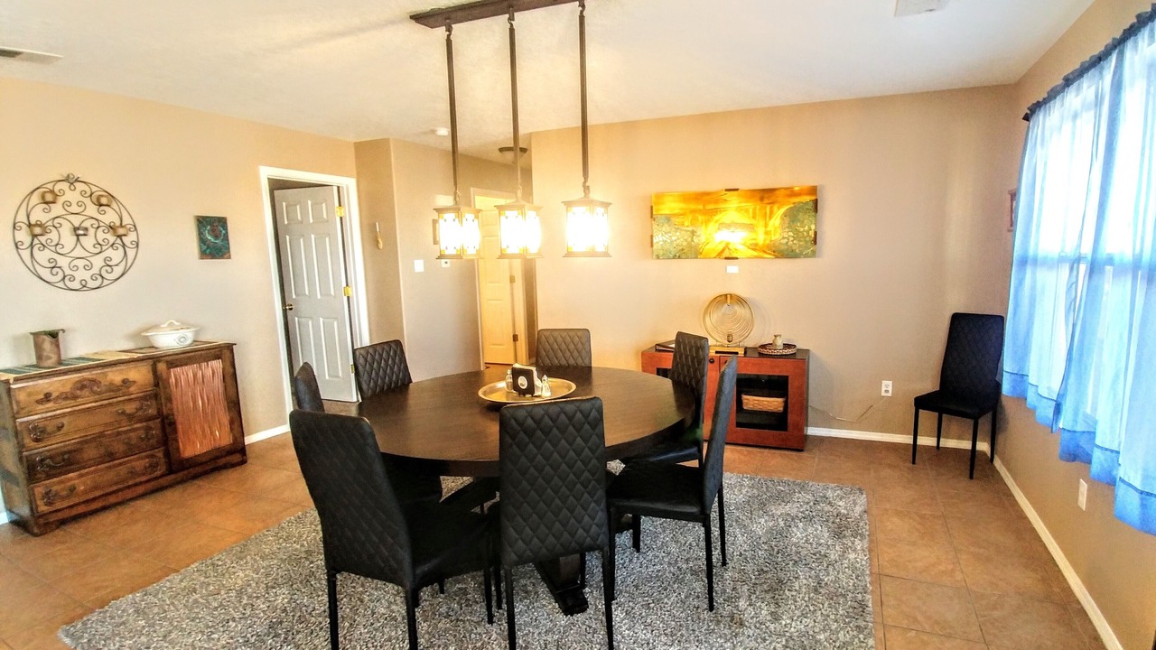 Photo of Livingroom in Rio Rancho