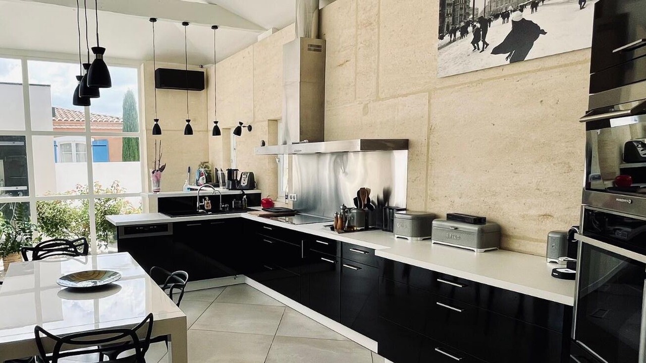 Photo of Kitchen in Caux