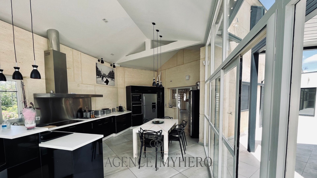 Photo of Kitchen in Caux